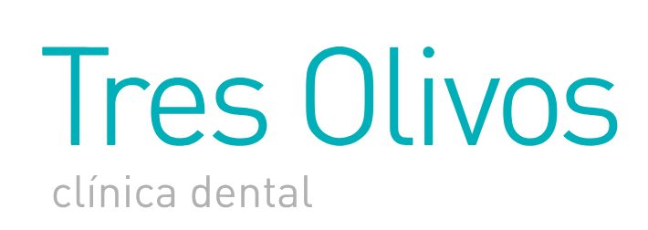 logo tres olivos blanco